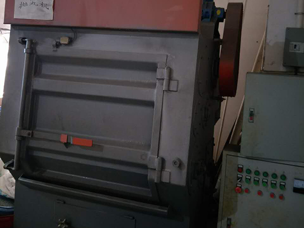 Shot peening machine